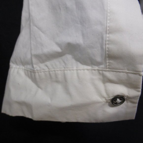 LEE COOPER, white button down shirt with collar "Livin" Free" "Livin" Easy" - Picture 7 of 7